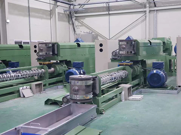 低壓改性塑料造粒機(jī)組（出口型）